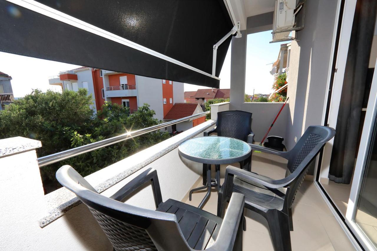Apartments Neli บาร์บินเย ภายนอก รูปภาพ