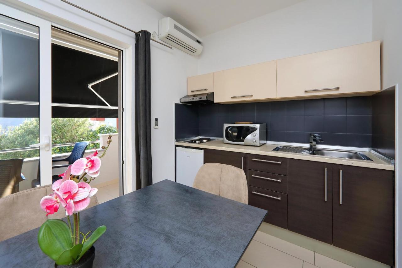 Apartments Neli บาร์บินเย ภายนอก รูปภาพ