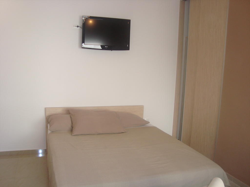 Apartments Neli บาร์บินเย ห้อง รูปภาพ
